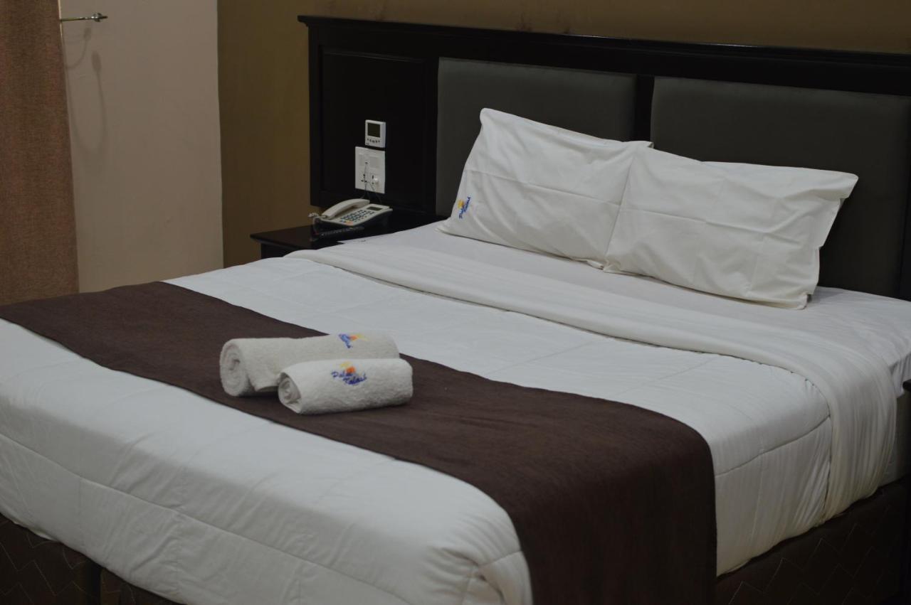 Palm Kalash Hotel Lusaka Ngoại thất bức ảnh