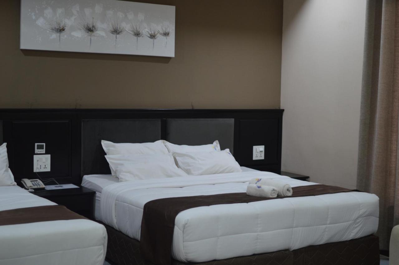 Palm Kalash Hotel Lusaka Ngoại thất bức ảnh