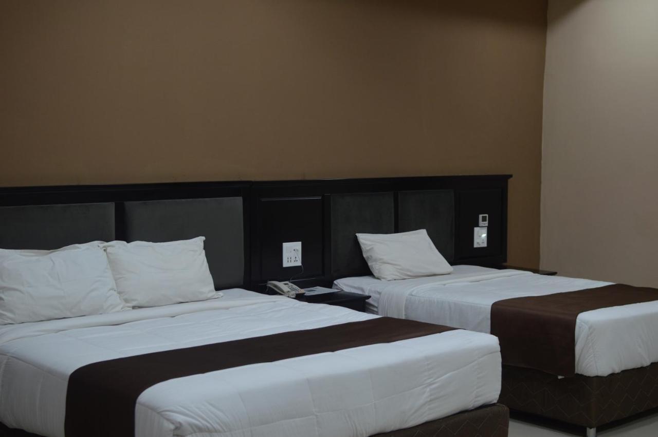 Palm Kalash Hotel Lusaka Ngoại thất bức ảnh