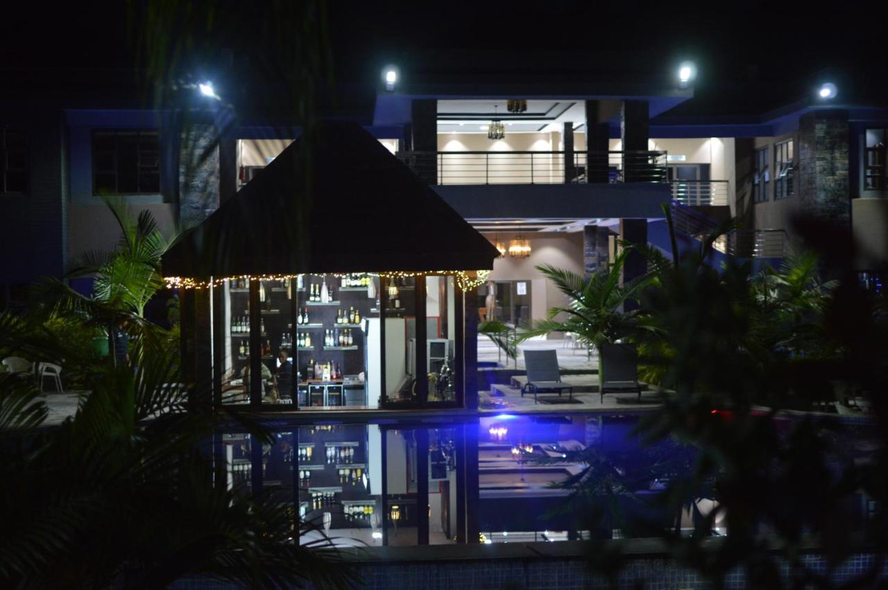 Palm Kalash Hotel Lusaka Ngoại thất bức ảnh